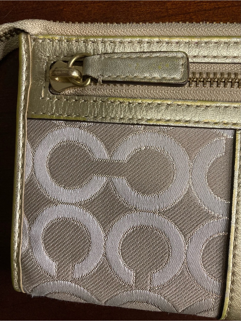 Coach Julia Op Art Zip Wristlet/Wallet. Khaki Beige & Gold Canvas Leather EUC - Picture 4 of 16